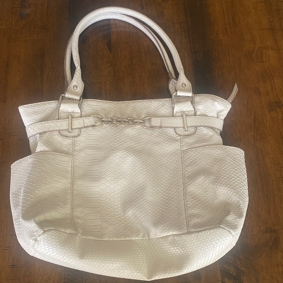 Sagharbor Bag - Picture 2 of 15